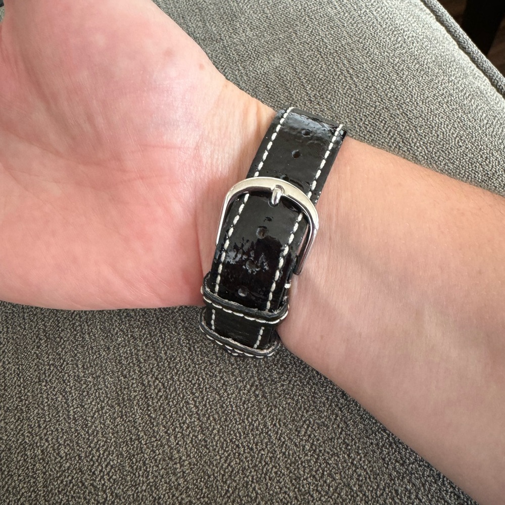 💖🖤Juicy couture leather & stainless steel black watch, pink face! Like new! - Picture 11 of 11